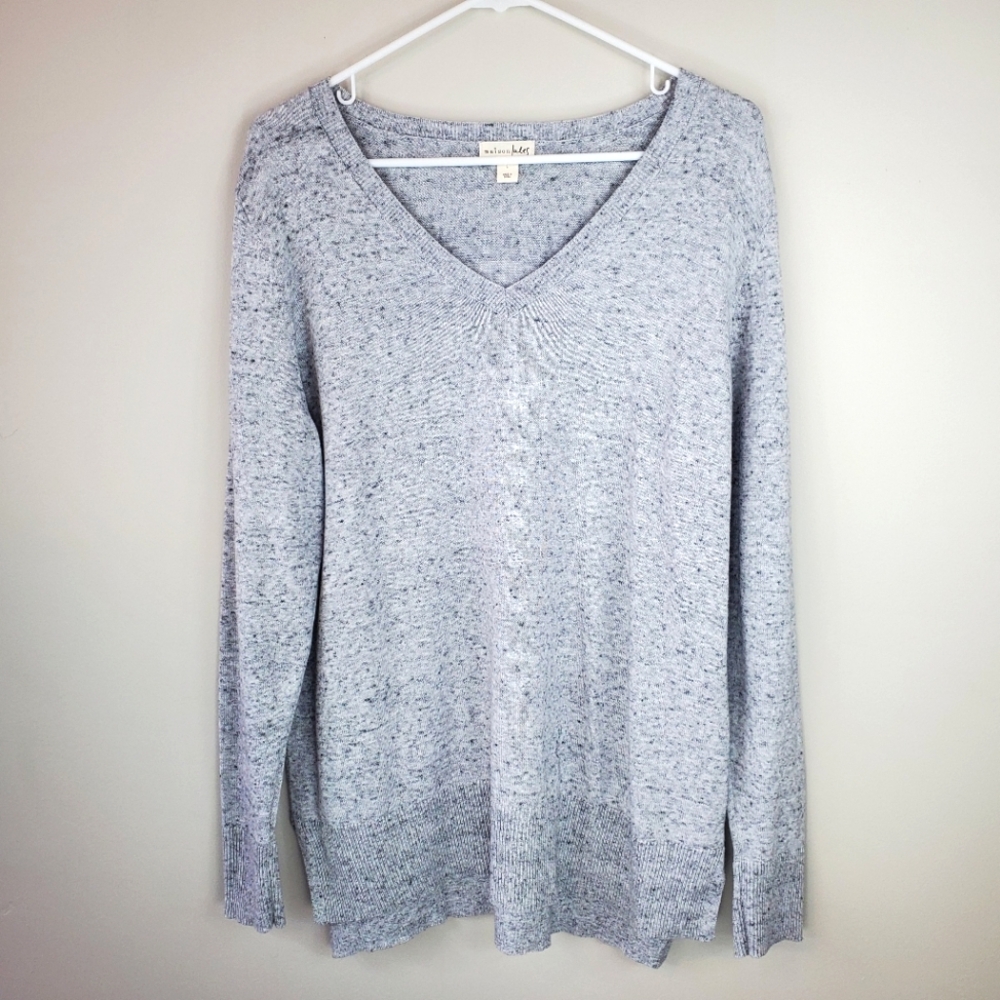 Maison Jules Size L Gray Lightweight Long Sleeve V Neck Sweater
